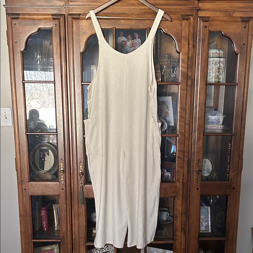 Cream Sleeveless Jumpsuit